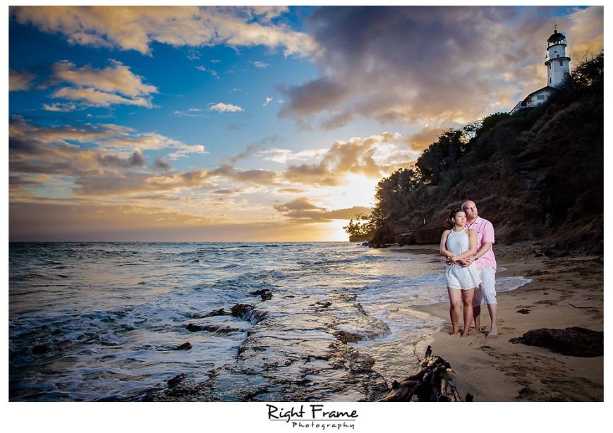 408_Waikiki Engagement Photography