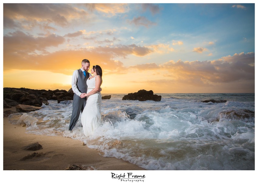 Trash The Dress in Hawaii Oahu
