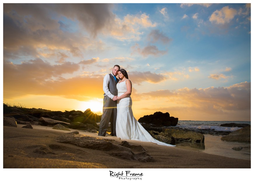 Trash The Dress in Hawaii Oahu