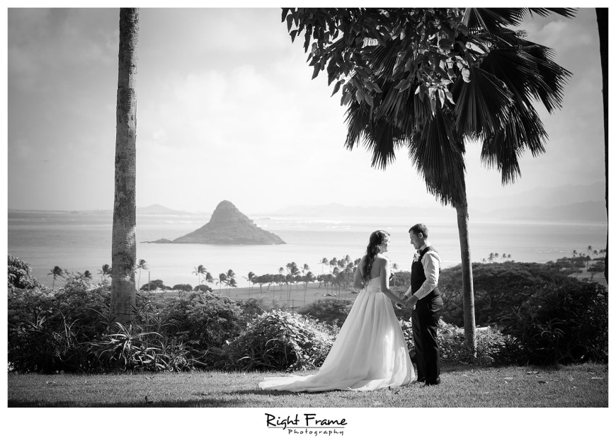 Oahu Hawaii Kualoa Ranch Wedding at Paliku Gardens