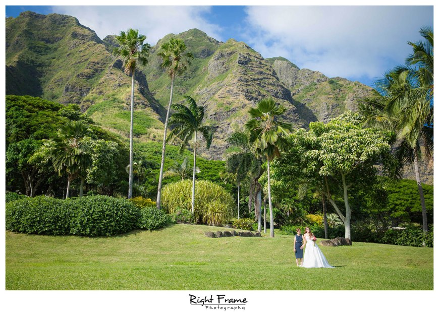 Oahu Hawaii Kualoa Ranch Wedding at Paliku Gardens