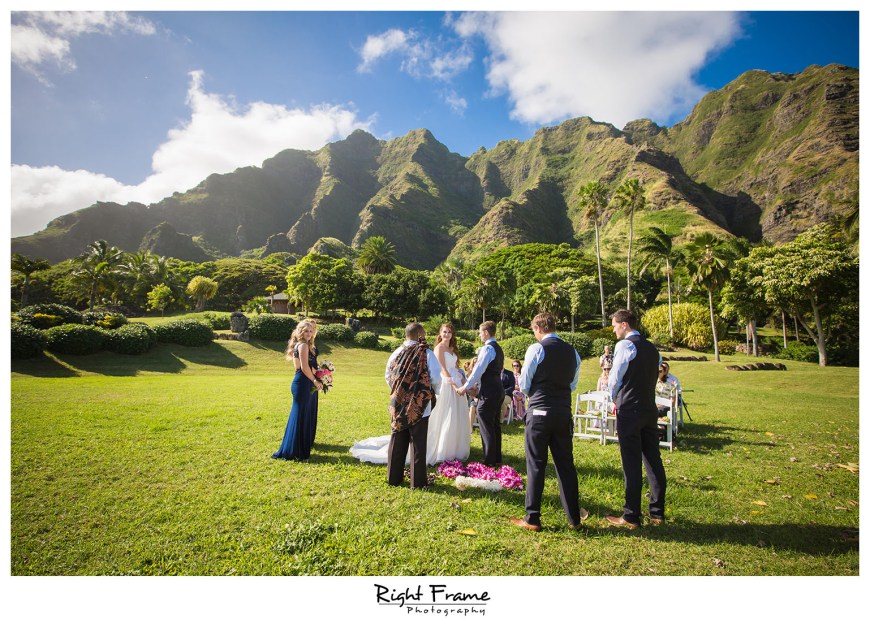 Oahu Hawaii Kualoa Ranch Wedding at Paliku Gardens