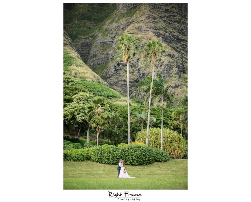 Oahu Hawaii Kualoa Ranch Wedding at Paliku Gardens