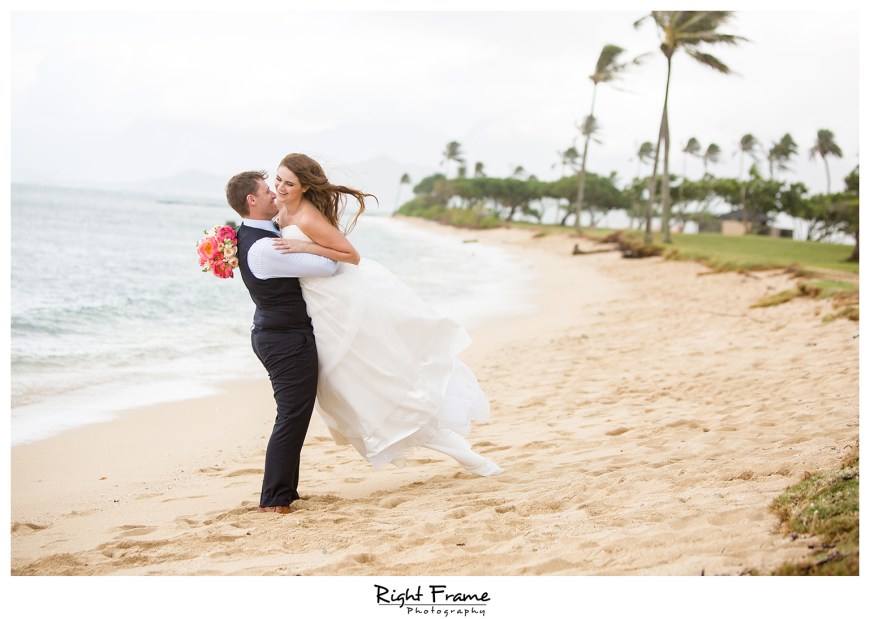 Oahu Hawaii Kualoa Ranch Wedding at Paliku Gardens