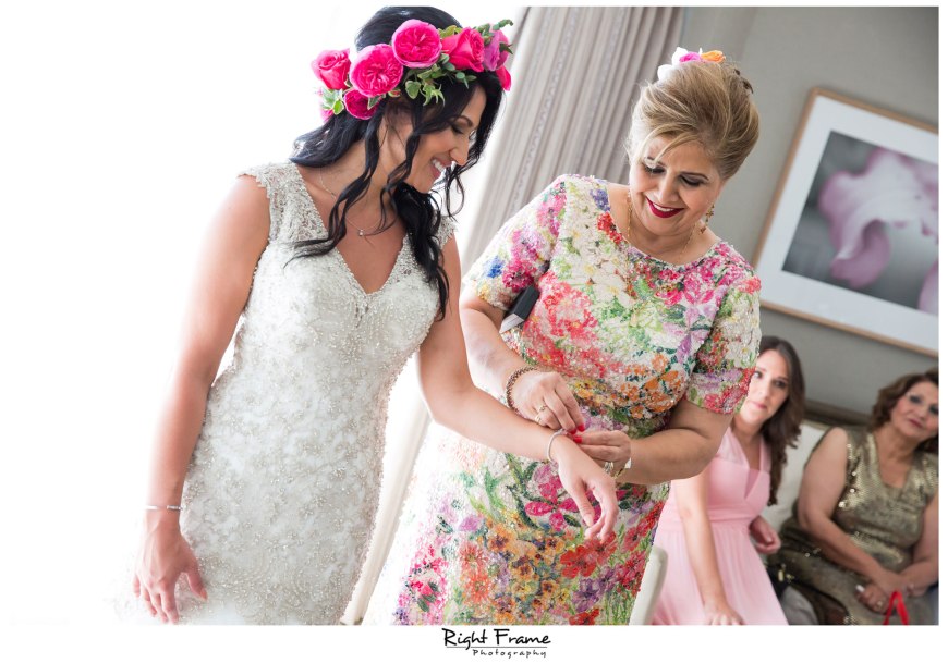 Wedding in WAIKIKI MOANA SURFRIDER HOTEL