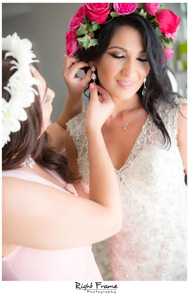 Wedding in WAIKIKI MOANA SURFRIDER HOTEL