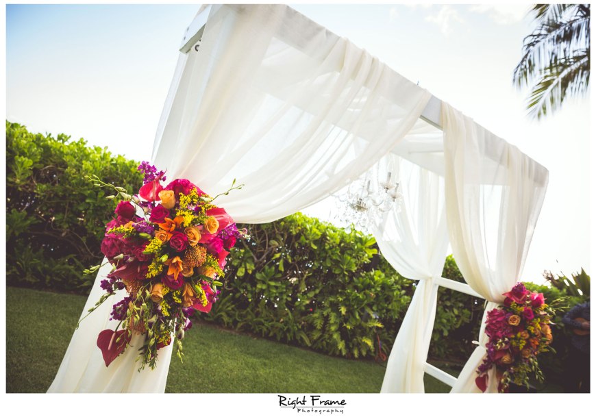 Wedding in WAIKIKI MOANA SURFRIDER HOTEL