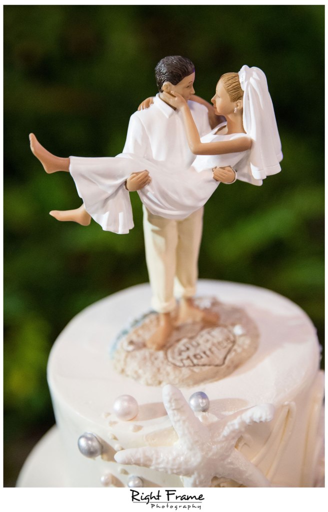 Wedding in WAIKIKI MOANA SURFRIDER HOTEL