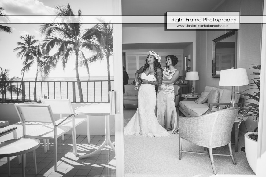 Beautiful Wedding at the Halekulani Hotel Hau Terrace