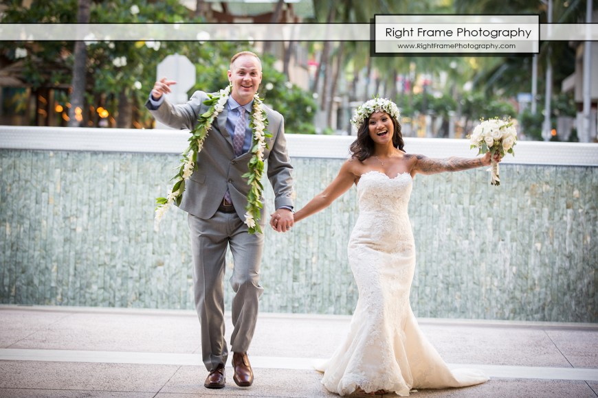 Beautiful Wedding at the Halekulani Hotel Hau Terrace