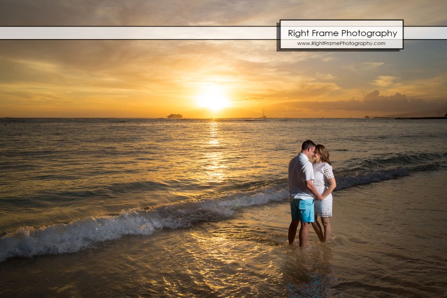 MARRIAGE PROPOSAL near Hilton Hawaiian Village Hotel on Waikiki Beach