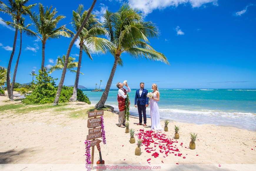 Oahu Destination Wedding Photographer