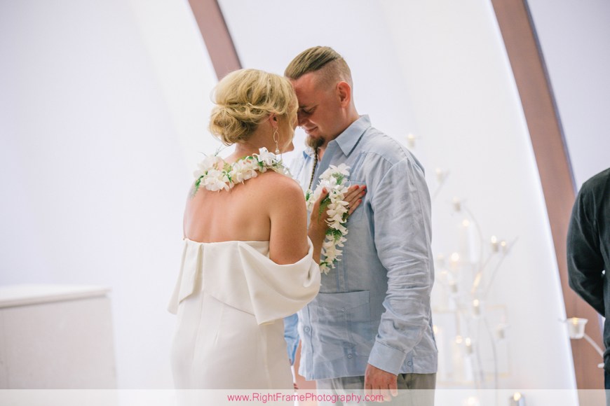 Wedding in Waikiki ANELA GARDEN CHAPEL